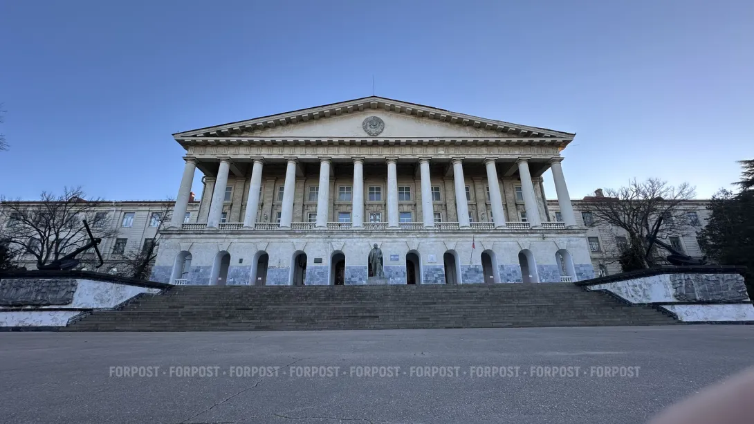 Путин поручил заняться реставрацией царского кадетского корпуса в Голландии