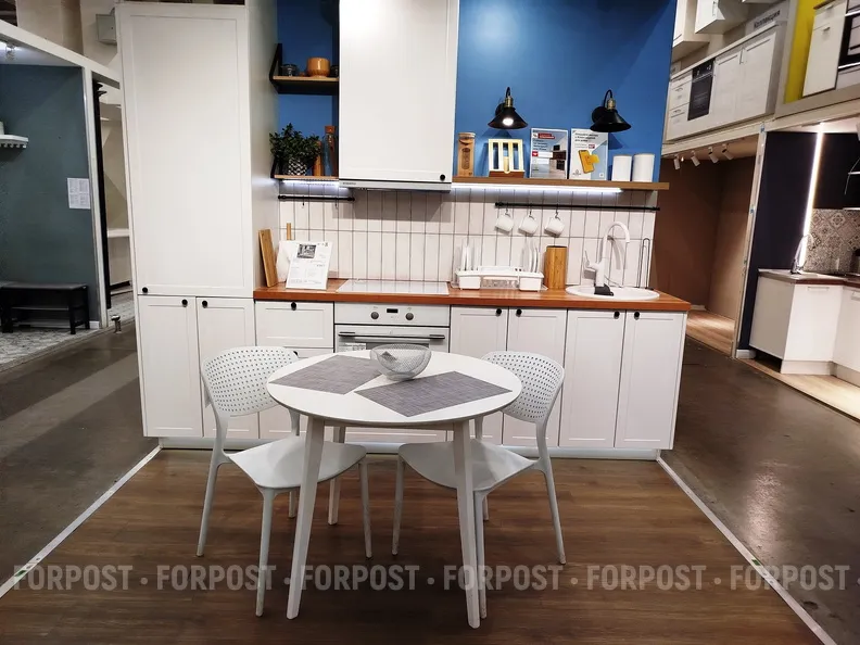 Утром деньги, вечером стулья. Мебельный «бизнес» в Севастополе обернулся банкротством