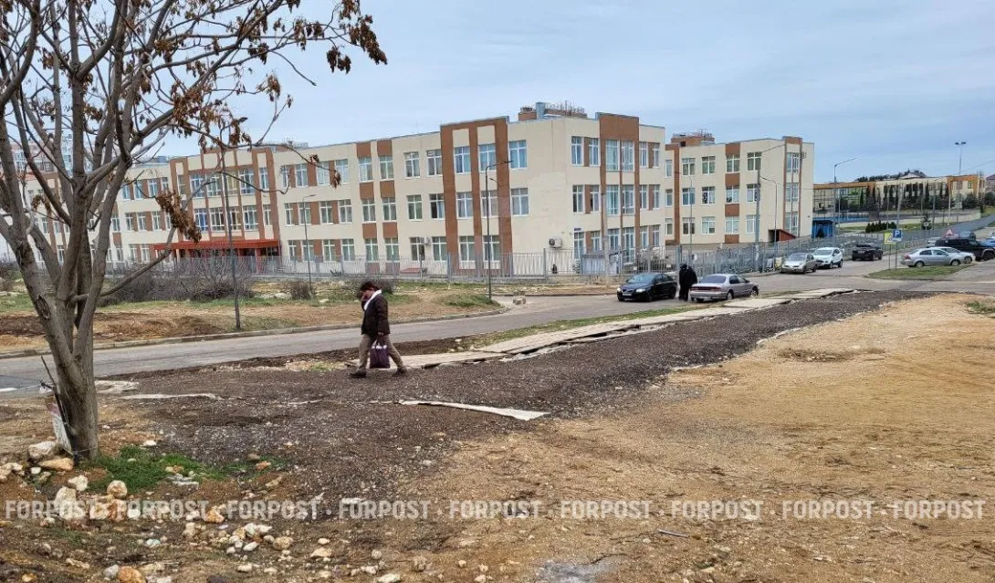 Жители Античного проспекта в Севастополе вооружились убедительным тезисом