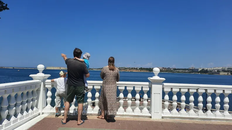 В Севастополе оформить детские пособия теперь можно без похода в банк