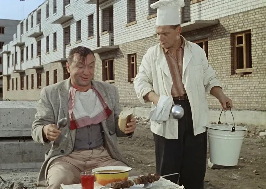 Почему «первое, второе и компот» нужно оставить в советском прошлом 