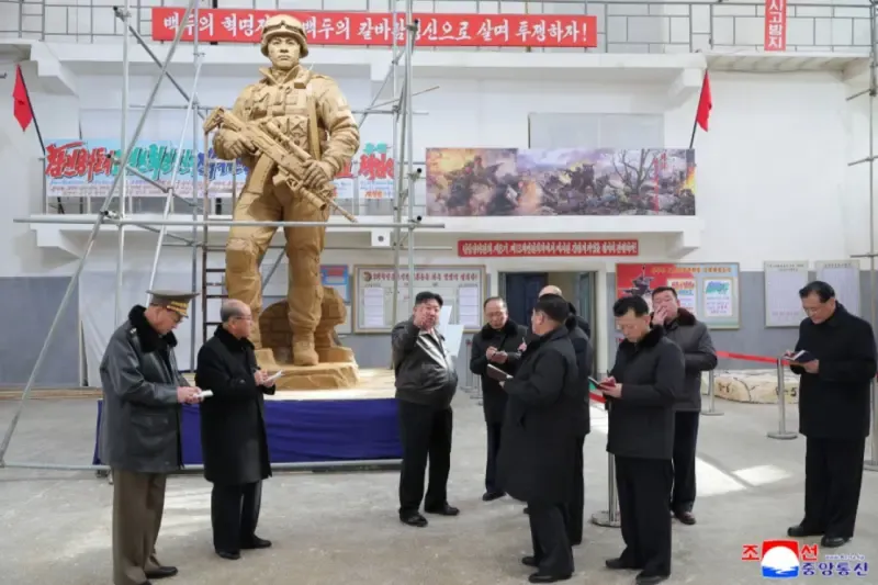 Ким Чен Ын лично определил внешний вид мемориала участникам освобождения Курской области