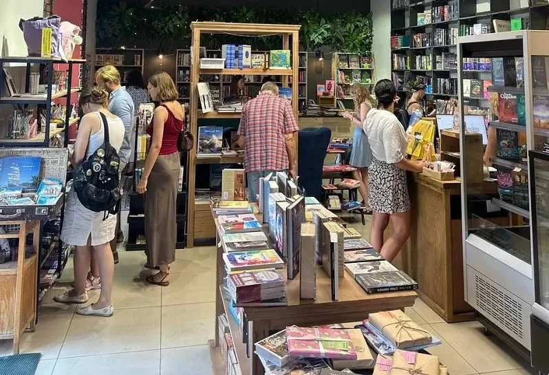 В Севастополе продолжают закрываться книжные магазины