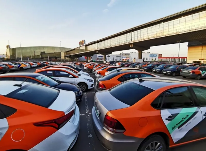 Растёт, но не приживается: что мешает каршерингу стать массовым в России