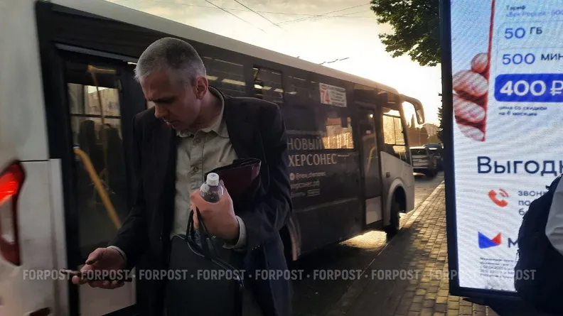 Еще один севастополец потерял крупную сумму из страха быть обвиненным в помощи террористам