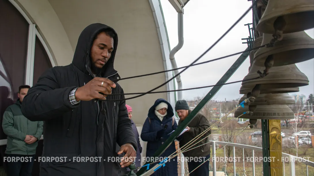 Как цифровое поколение находит Бога в колокольном звоне