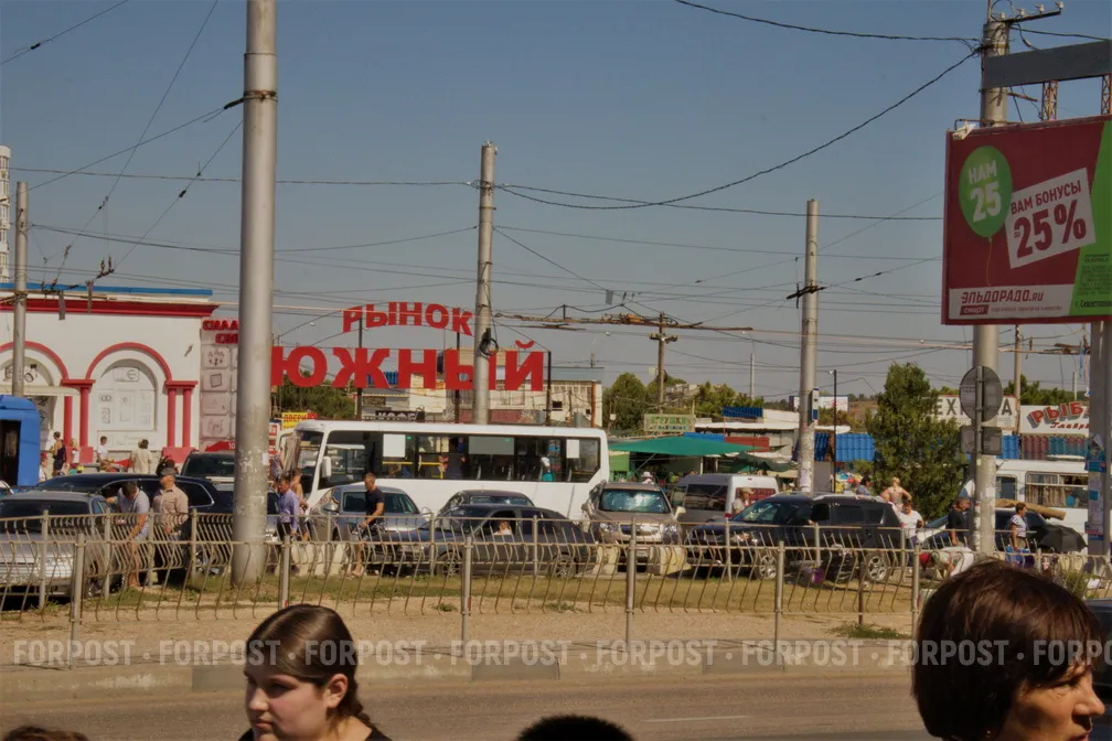 Торговцы на 5-м километре Севастополя могут собирать вещи