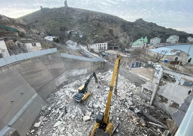 «Академию шпионажа» в Севастополе снесут полностью 