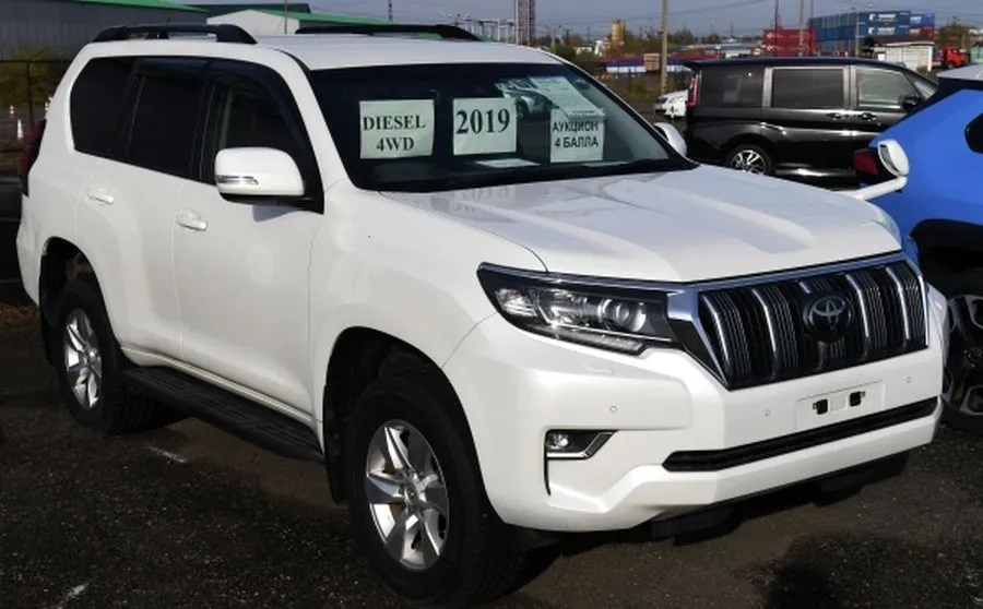 Глава Севастополя отменил закупку элитного внедорожника для чиновников