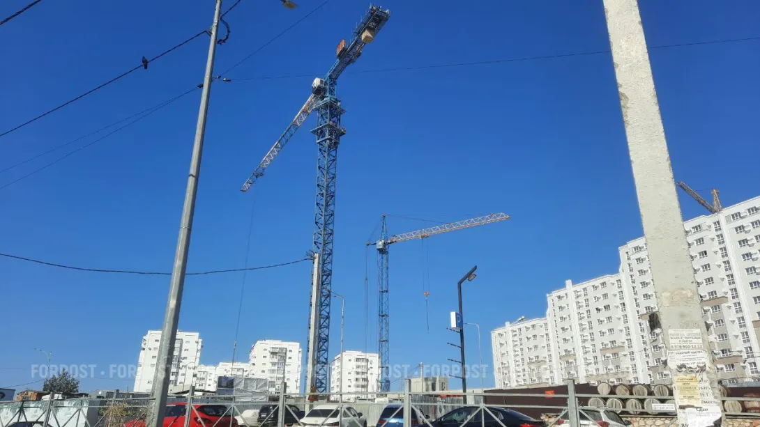 Погибший на стройке детсада в Севастополе провалился в вентиляцию 