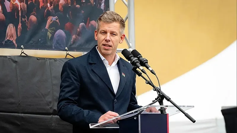 Кандидат в премьеры Венгрии заранее обвинил Россию в своём аморальном поведении