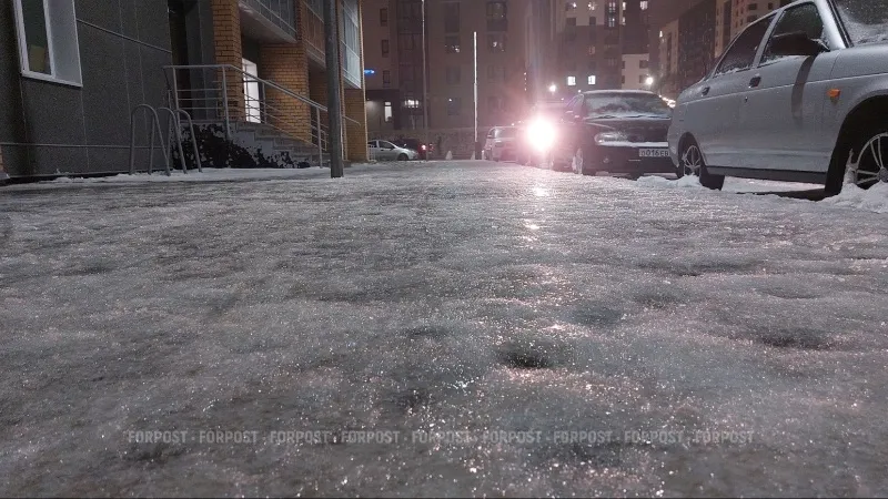 Снег и сильный ветер угрожают Крыму в ближайшие сутки