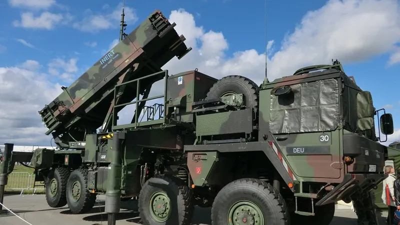 Пентагон угрозами заставляет Европу продолжать покупать американское оружие