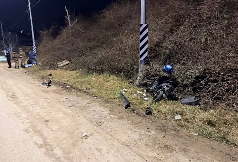 В Севастополе водитель сбил двух подростков на Лабораторном шоссе