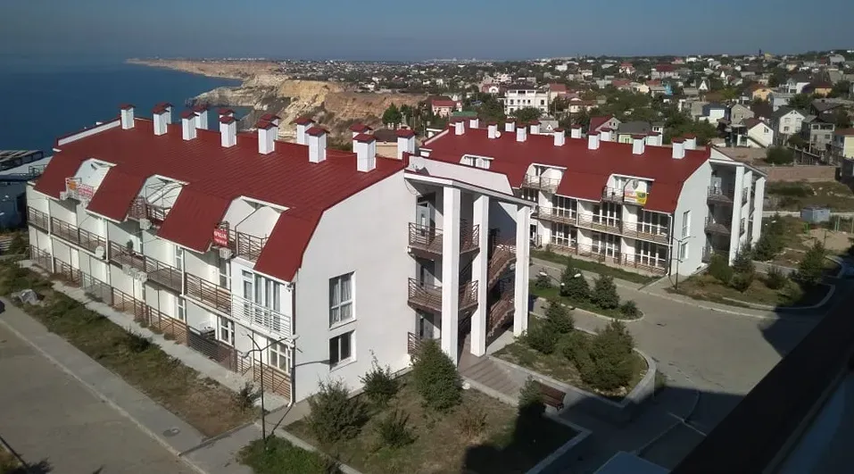 УК «от Лебедевых» дождалась иска о лишении лицензии в Севастополе