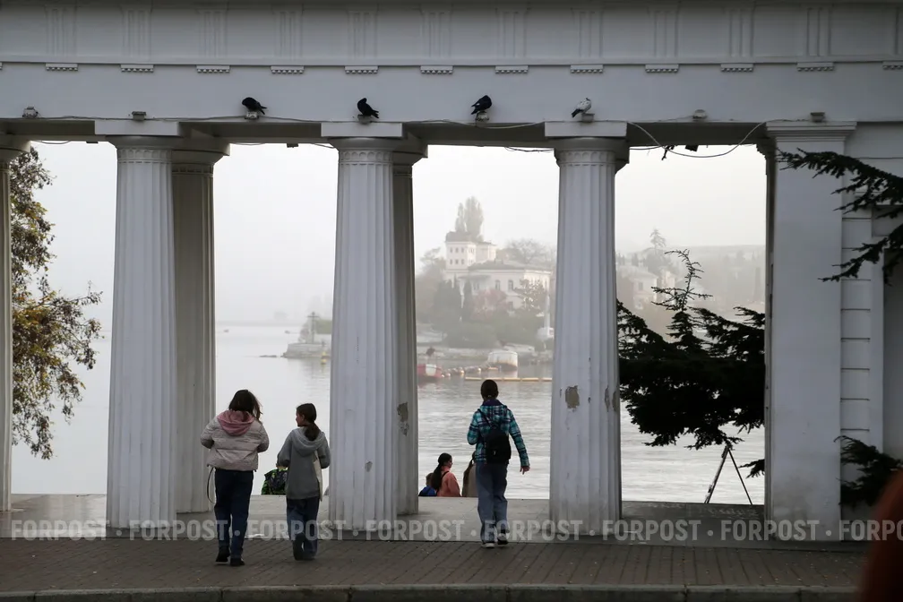 В Севастополь пришли холодные туманы