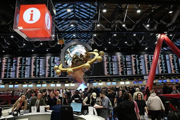 Как ракеты Ирана бомбят туристическую отрасль России