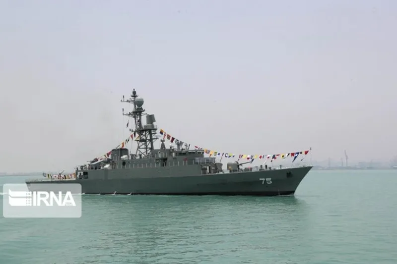 Иранский фрегат торпедирован и затонул у Шри-Ланки