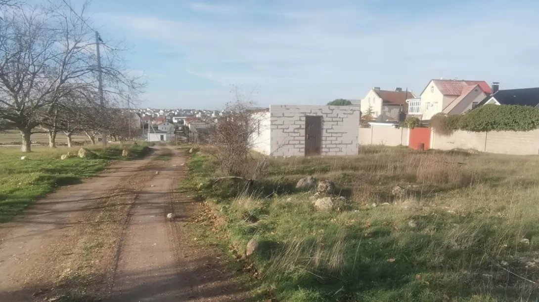 Житель Севастополя за копейки выкупил у города два земельных участка