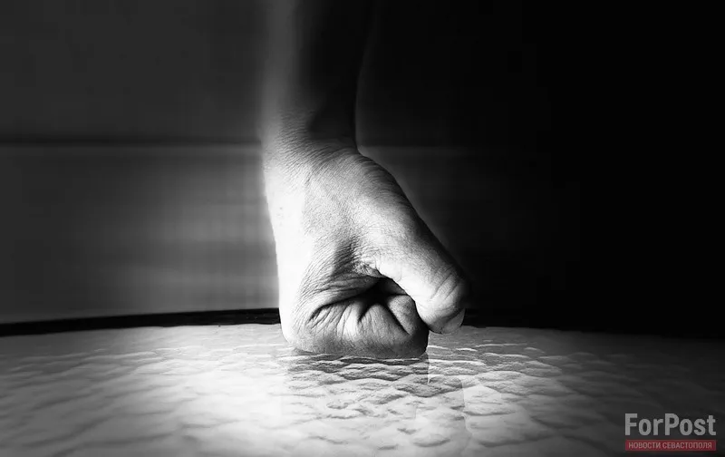 Две женщины в Севастополе устроили массовую драку из-за парковки