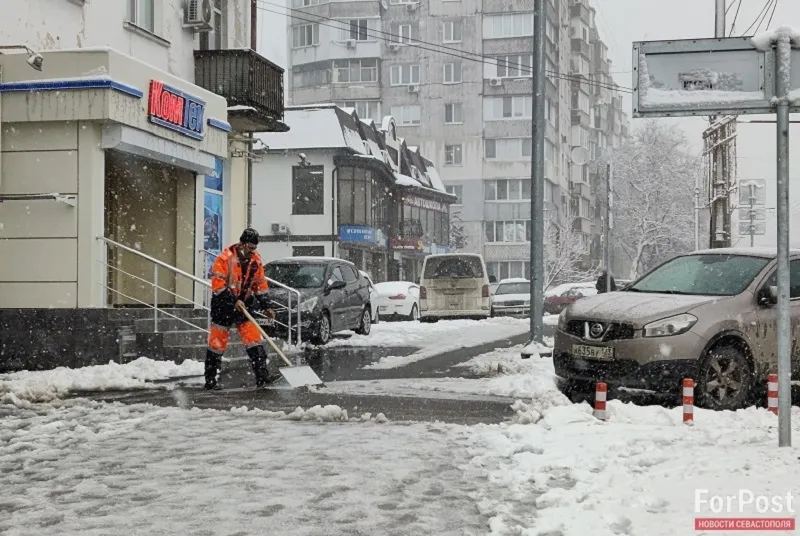 Спасатели предупредили жителей и гостей Крыма о непогоде