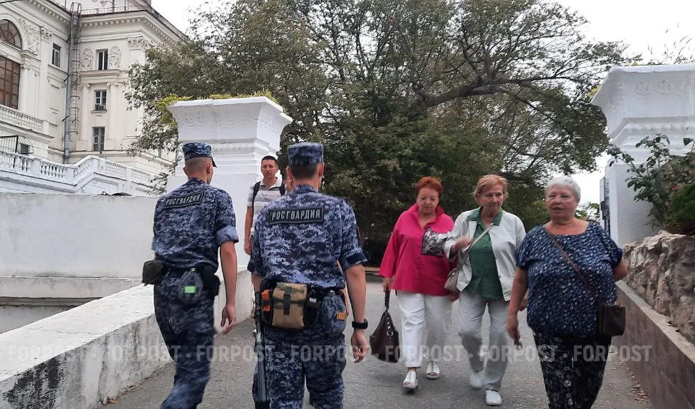 В Севастополе задержали пациента, который разговаривал матом и мешал работе скорой помощи