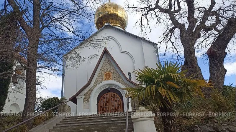 В Крыму стройка развернулась рядом с дореволюционным храмом — есть ли повод для беспокойства?