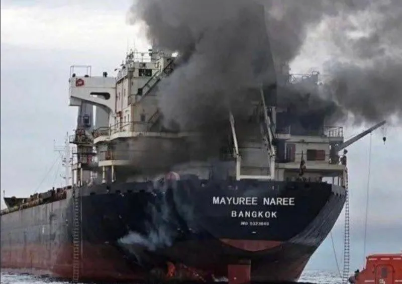 За сутки 6 торговых судов безуспешно пытались пройти через Ормузский пролив