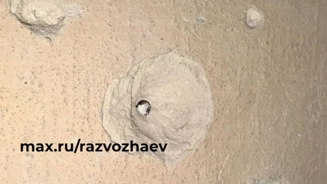 После атаки ВСУ в Севастополе повреждён жилой дом и загорелся гараж