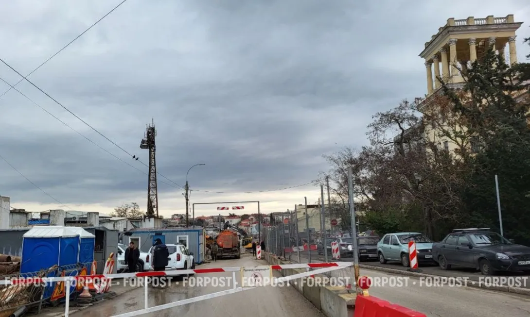 Власти Севастополя ответили на опасения о расширении дороги у 1-й горбольницы