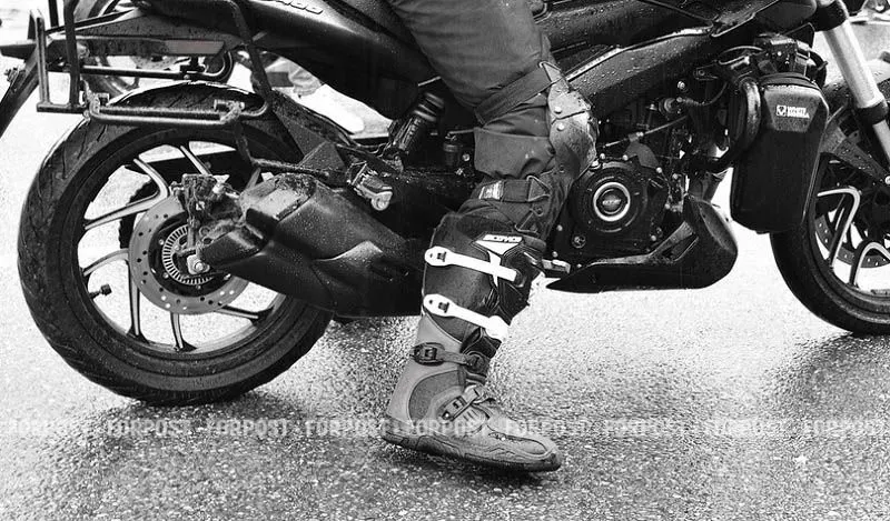 Водитель мопеда в Крыму разбился о «КАМАЗ»