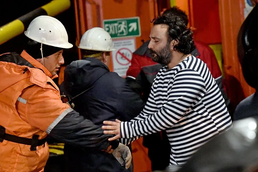 Пострадавших при пожаре в Керченском проливе моряков будут лечить в Крыму