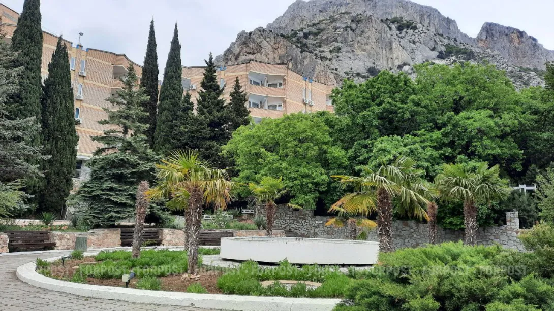 Медиков из севастопольской больницы-обсерватора перевезут в «Изумруд»