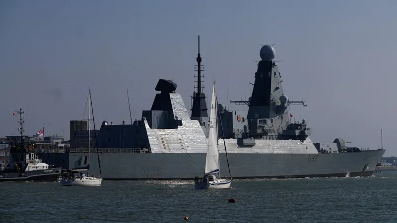 Великобритания отказывается посылать свои корабли в помощь США