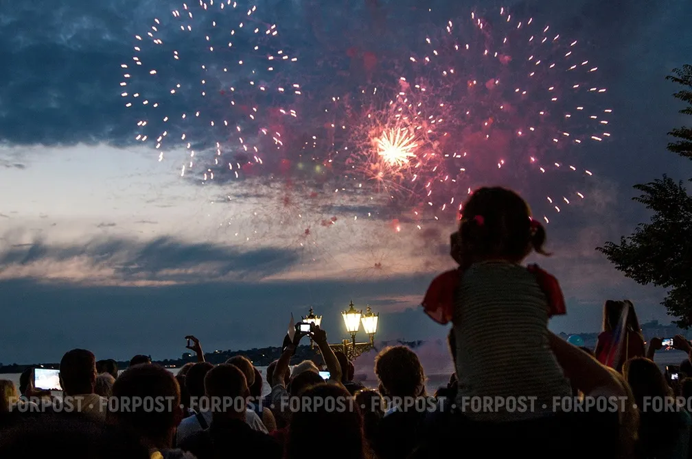 Шойгу приказал салютовать в Керчи и Севастополе