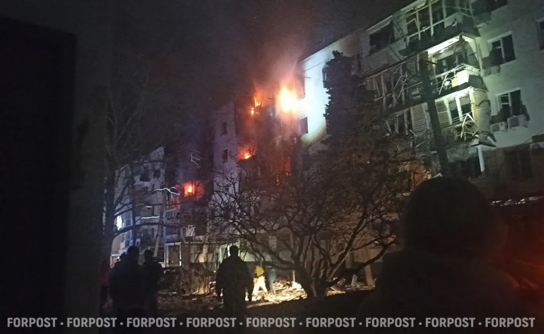 Два человека погибли при взрыве в жилом доме Севастополя