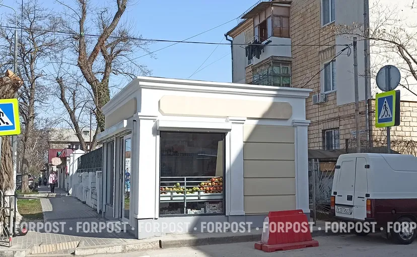 Севастопольские киоски просят ещё времени на «переодеться»