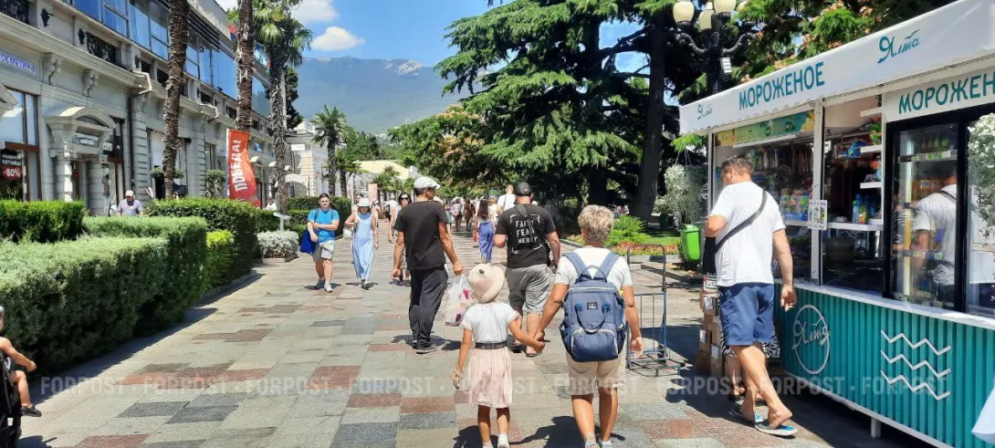 Туристы этой весной очень хотят попасть в Крым