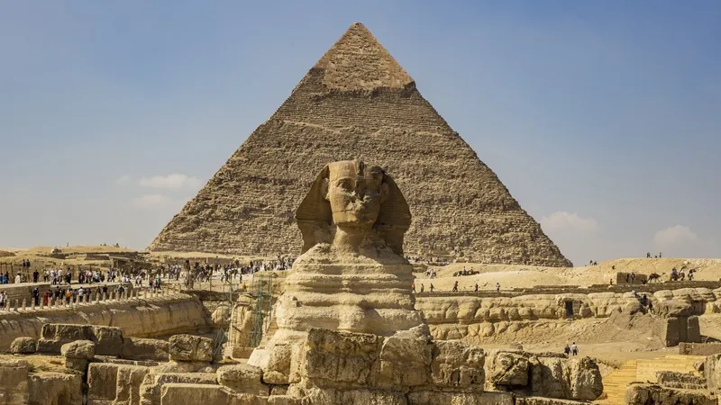 В Египте под сфинксом нашли второго сфинкса