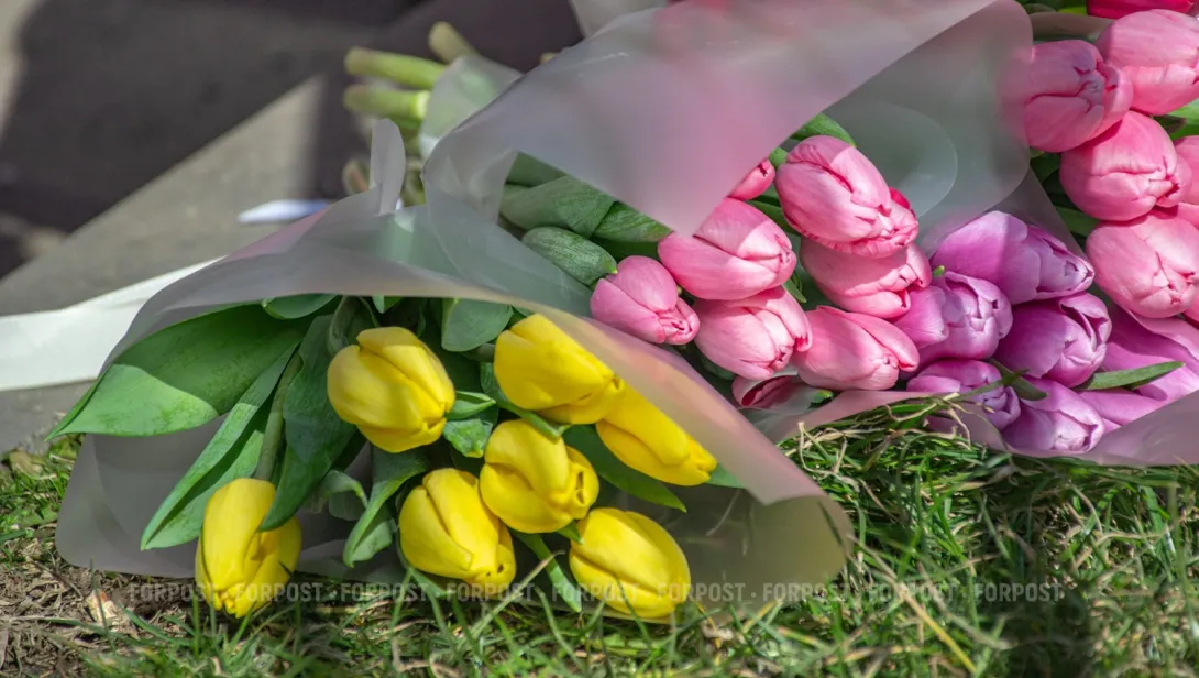 Житель Севастополя рассказал, зачем срезал цветы с могил