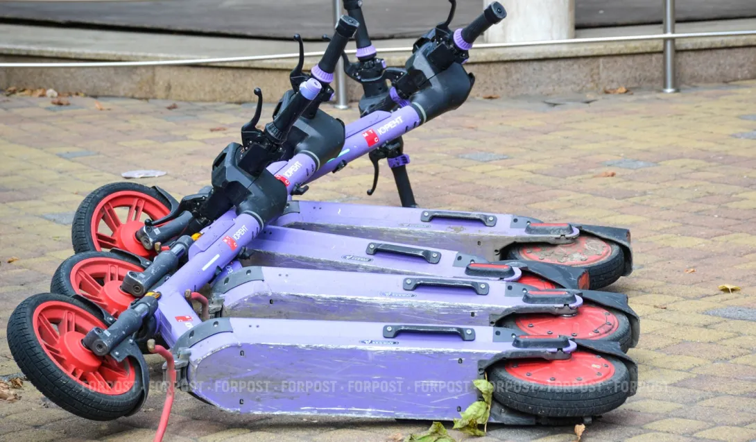 В Севастополе сбили человека на электросамокате 