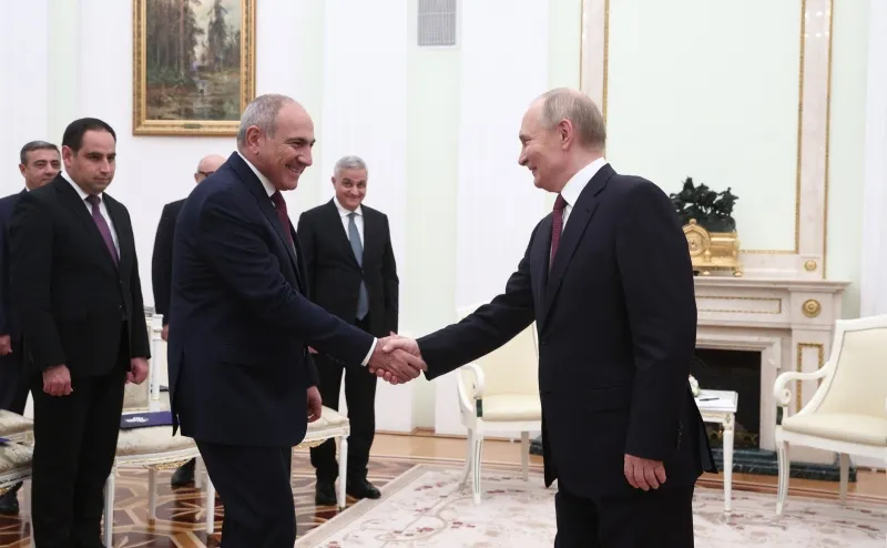 Газ, Карабах и выборы: зачем Пашинян ездил в Москву