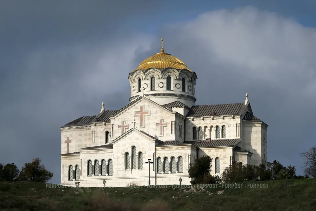 В Херсонесе готовят реставрацию древнего храма внутри Владимирского собора