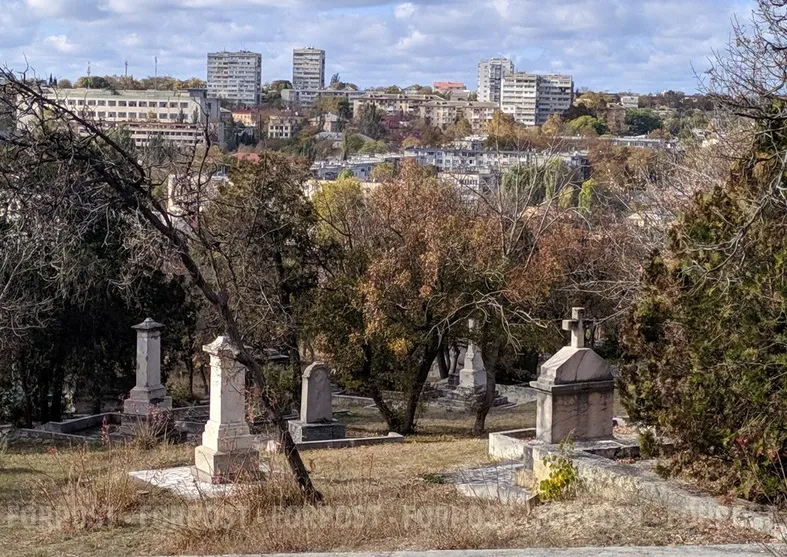 В Севастополе начинается реставрация Братского кладбища на Северной стороне