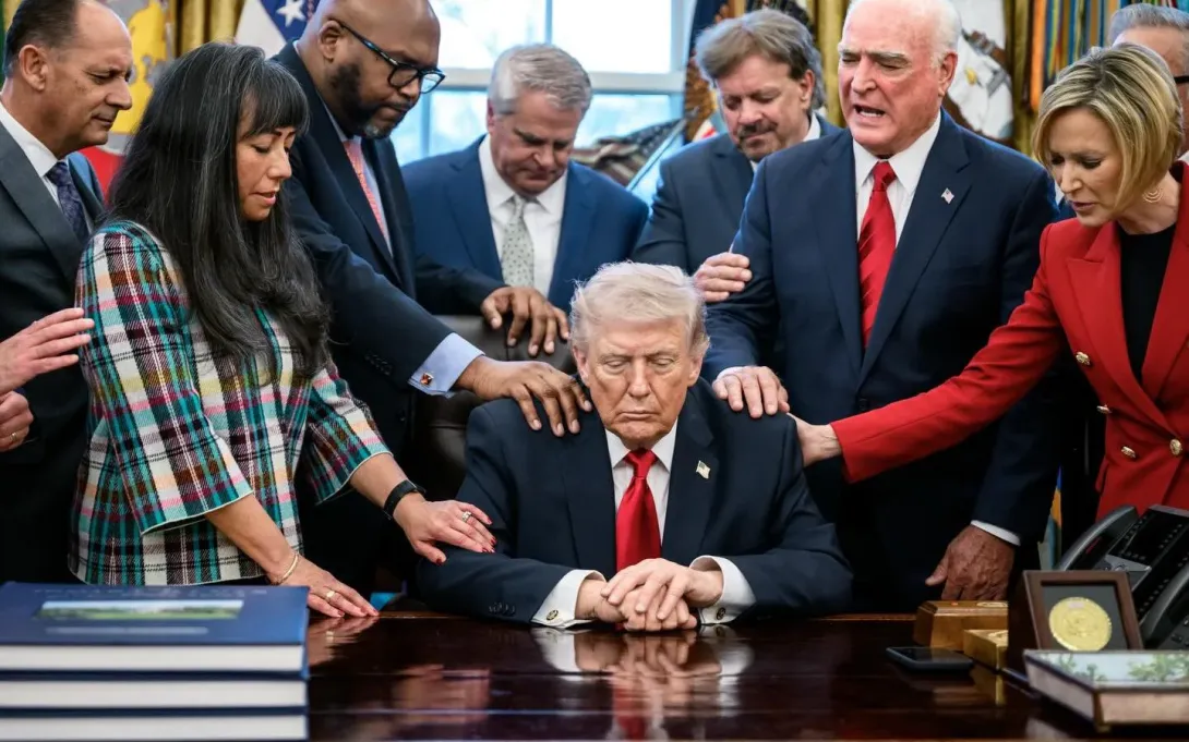 Христиане ополчились на Трампа из-за его матерных постов на Пасху