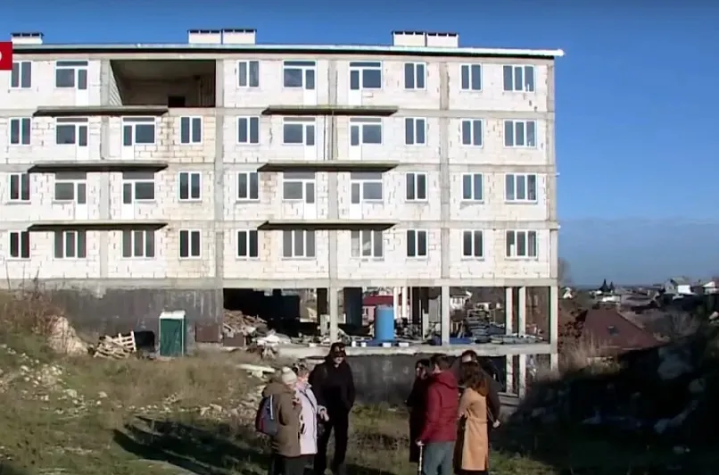 В Севастополе решили судьбу незаконных многоквартирников на улице Восточной