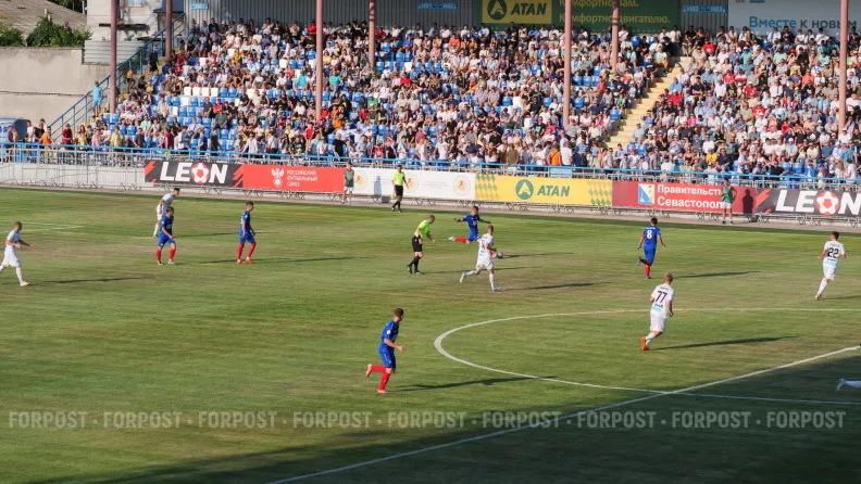 В Севастополе ищут подрядчика на ремонт футбольного поля