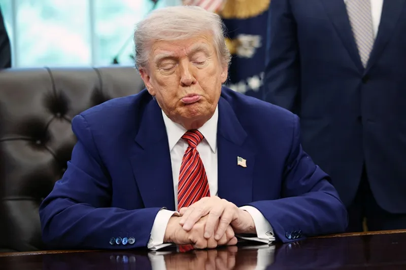 КСИР и США вступили в дискуссию, кого в эфире назвали «твитящим идиотом»