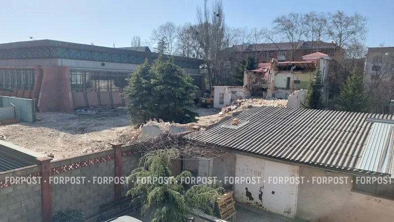 Спор из-за высотки в центре столицы Крыма может дойти до Верховного суда России