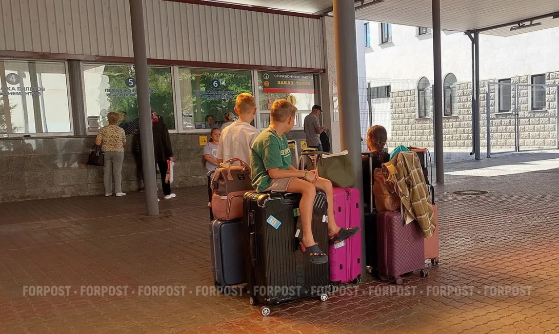 Мошенники подготовили новые крючки для ловли россиян на майские праздники